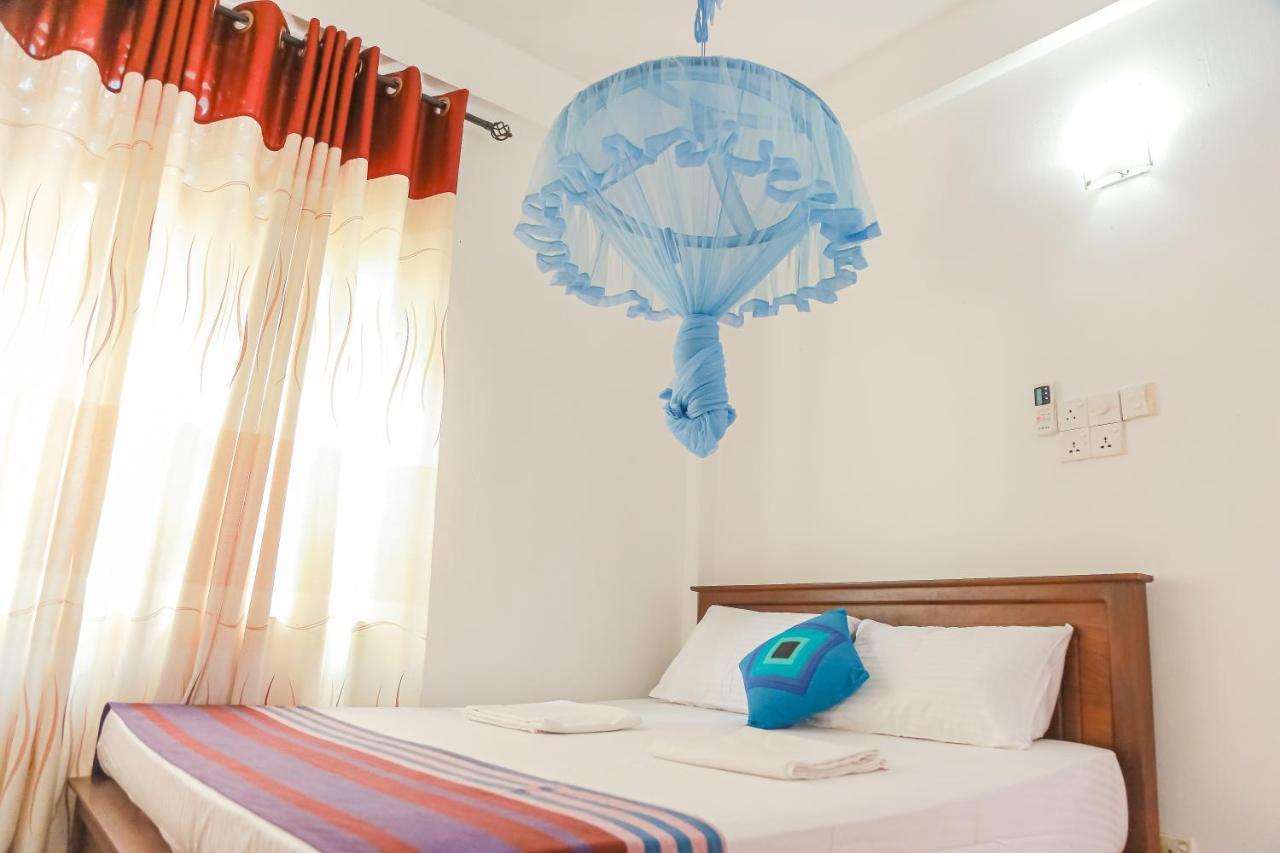 Lakeside Villa Anuradhapura Esterno foto